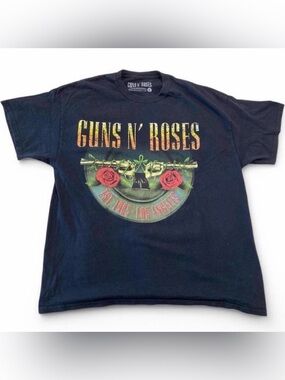 Guns N Roses Not In This Lifetime 2017 Tour Graphic T-shirt